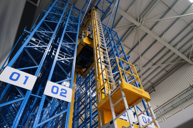 念初機(jī)械?中揚(yáng)立庫(kù)：輕量化設(shè)計(jì)方案實(shí)現(xiàn)倉(cāng)庫(kù)精準(zhǔn)存取